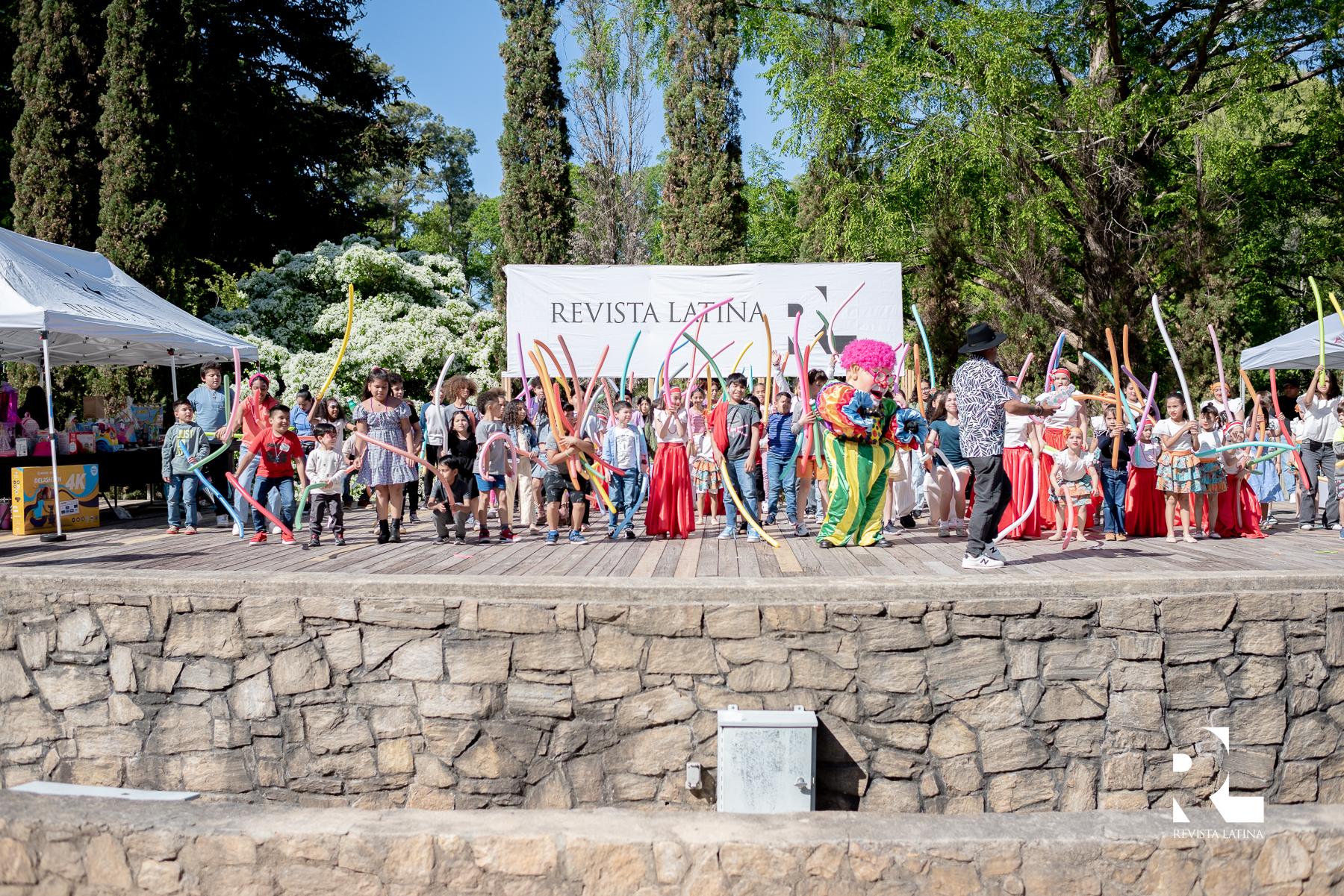 Festival del día del niño de Revista Latina