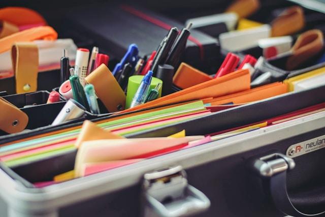 La biblioteca comunitaria de Chatham organiza una campaña de recolección de útiles escolares