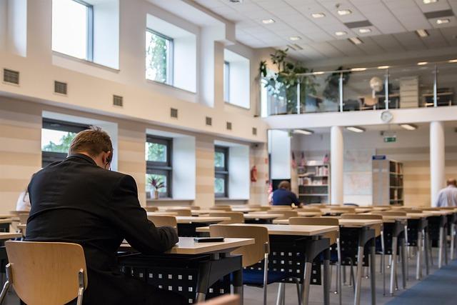 El condado de Wake amplía el programa «Abogados en tu biblioteca» para 2026