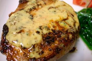 Chuleta de cerdo con ajo y miel