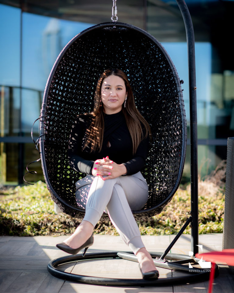 revistalatinanc.com dunia 030 768x960