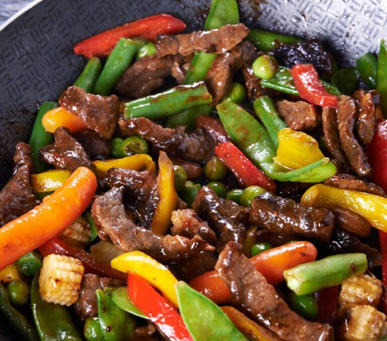 Juicy Sautéed Beef with Vegetables