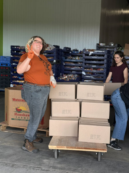 Solidaridad en medio de la crisis migratoria permite dar alimentos a familias inmigrantes 