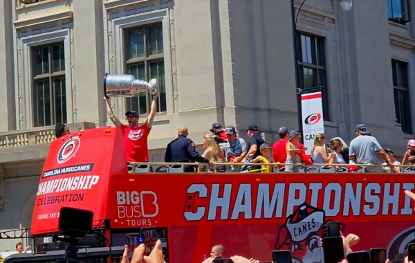 Carolina Hurricanes 2026: una segunda Copa Stanley que unió a todo Carolina del Norte